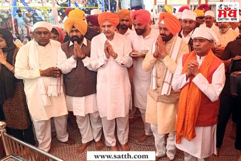 ਖ਼ਾਲਸਾ ਸਾਜਨਾ ਦਿਵਸ ਮੌਕੇ ਹਰਿਆਣਾ ਦੇ ਮੁੱਖ ਮੰਤਰੀ ਸ੍ਰੀ ਨਾਇਬ ਸੈਣੀ ਨੇ ਤਖ਼ਤ ਸ੍ਰੀ ਕੇਸਗੜ੍ਹ ਸਾਹਿਬ ਵਿਖੇ ਟੇਕਿਆ ਮੱਥਾ