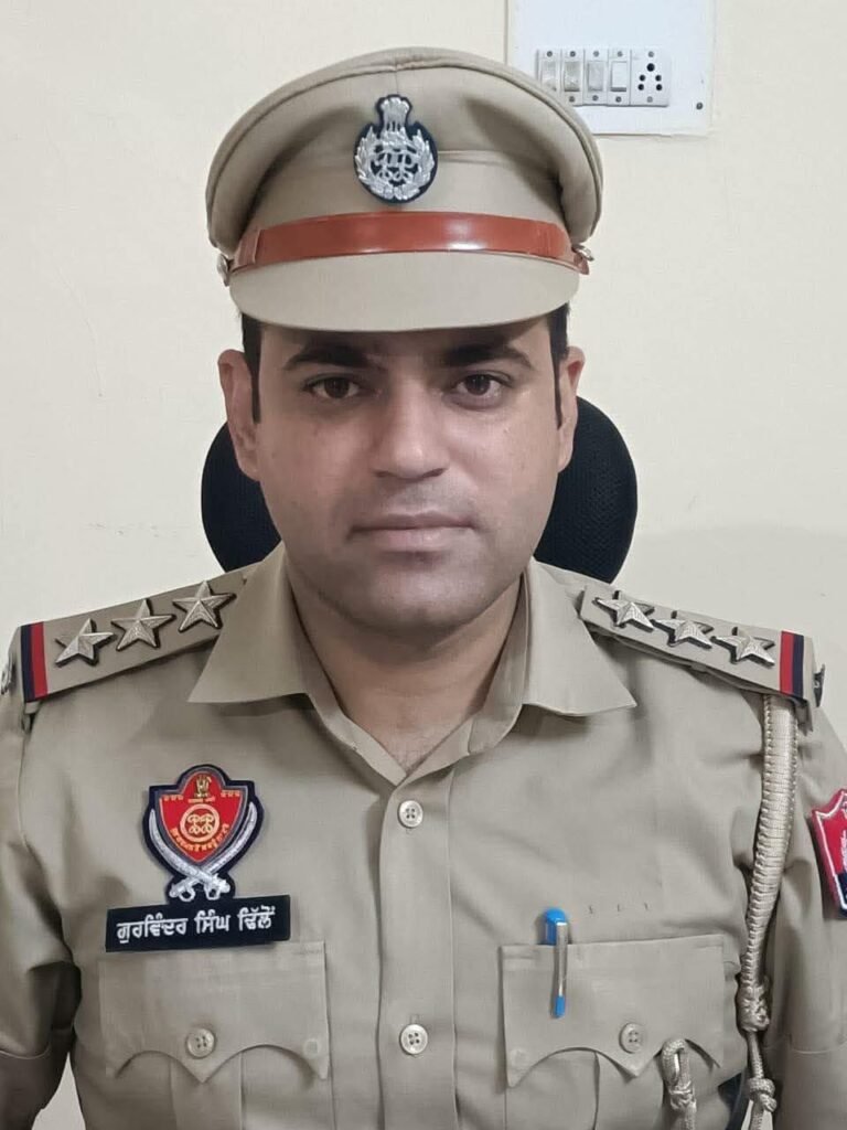 ਧਾਰਮਿਕ ਸਥਾਨ ਪੀਰ ਬਾਬਾ ਜਿੰਦਾ ਸ਼ਹੀਦ ਦੀ ਗੋਲਕ ਵਿੱਚੋਂ 1 ਲੱਖ 20 ਹਜਾਰ ਰੁਪਏ ਚੋਰੀ ਕਰਦਾ ਨਾਇਬ ਤਹਿਸੀਲਦਾਰ ਦਾ ਰੀਡਰ ਕਾਬੂ, ਪੁਲਿਸ ਵਲੋਂ ਮਾਮਲਾ ਦਰਜ 