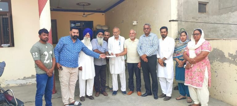 ਸਤਨਾਮ ਜਲਾਲਪੁਰ ਨੇ ਪਿੰਡ ਰੱਕੜਾਂ ਢਾਹਾਂ ਨੂੰ ਦਿੱਤੀ ਡੇਢ਼ ਲੱਖ ਰੁਪਏ ਦੀ ਗ੍ਰਾਂਟ।