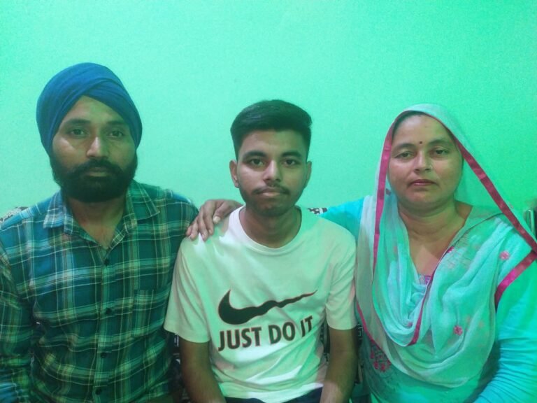 ਰਾਏਪੁਰ ਦੇ ਹਰਸ਼ ਨੇ ਬਾਰ੍ਹਵੀਂ ਨਾਨ-ਮੈਡੀਕਲ ‘ਚੋਂ 96 ਫ਼ੀਸਦੀ ਅੰਕ ਲੈ ਕੇ ਮਾਪਿਆਂ ਦਾ ਨਾਮ ਕੀਤਾ ਰੋਸ਼ਨ