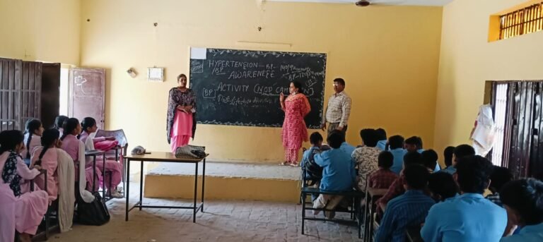 ਸਰਕਾਰੀ ਹਸਪਤਾਲ ਕਾਠਗੜ੍ਹ ਵੱਲੋਂ ਡੀ ਏ ਵੀ ਸੀਨੀਅਰ ਸੈਕੰਡਰੀ ਸਕੂਲ ਵਿੱਚ ਹਾਈਪਰਟੈਨਸ਼ਨ ਦੇ ਬਚਾਓ ਸਬੰਧੀ ਕੈਂਪ ਲਗਾਇਆ ਗਿਆ