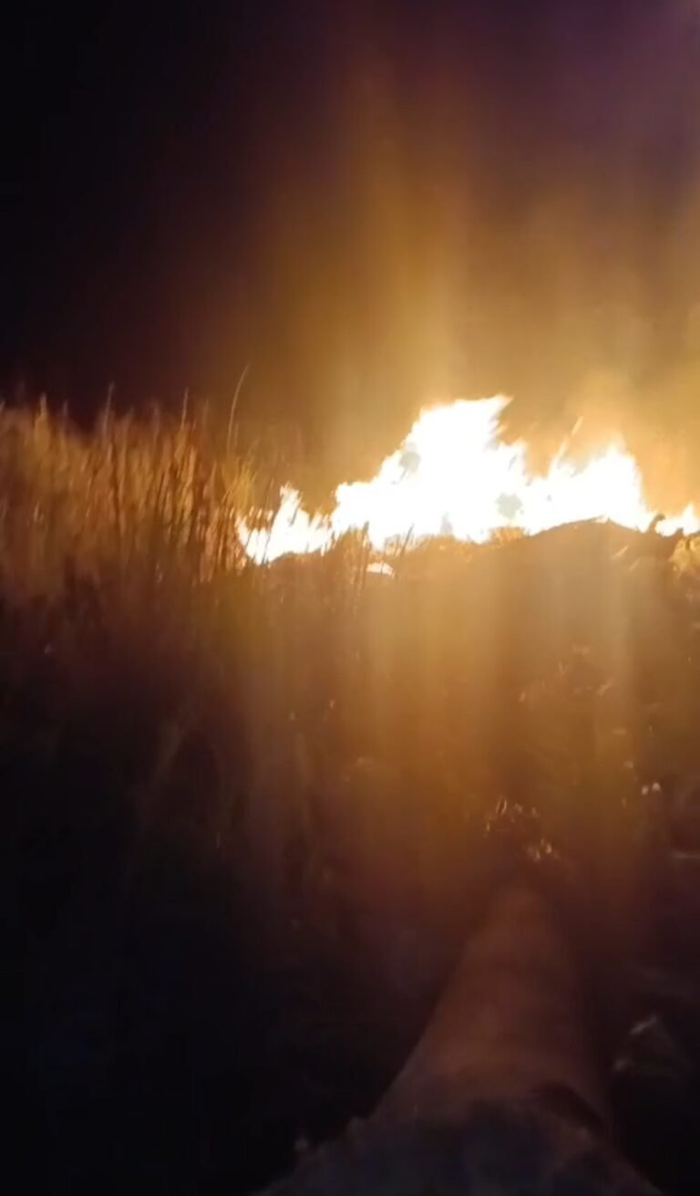 ਫੈਕਟਰੀਆਂ ਦੇ ਠੇਕੇਦਾਰਾਂ ਵੱਲੋਂ ਵੇਸਟਜ ਕੈਮੀਕਲ ਮਟੀਰੀਅਲ ਨੂੰ  ਖੁੱਲੇ ਵਿੱਚ ਸੁੱਟਿਆ ਜਾ ਰਿਹਾ