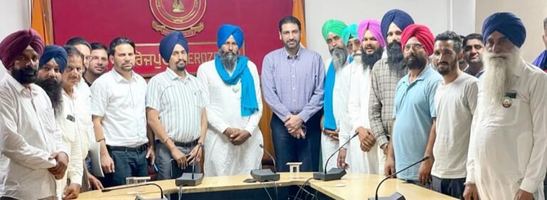 ਫਿਰੋਜ਼ਪੁਰ ਬਾਈਪਾਸ ਦੇ ਲਈ ਏ.ਡੀ.ਸੀ ਅਤੇ ਐਸ.ਡੀ.ਐਮ ਨਾਲ ਮੀਟਿੰਗ ਕੀਤੀ।