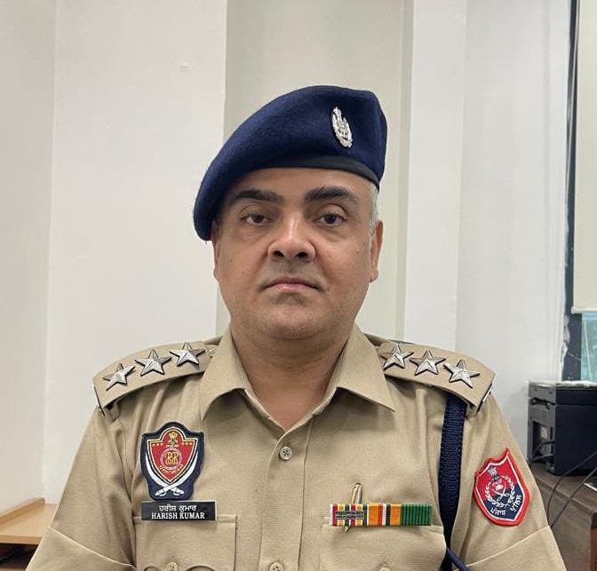 ਹਰੀਸ਼ ਕੁਮਾਰ ਪਦਉੱਨਤ ਹੋ ਕੇ ਡੀ ਐਸ ਪੀ ਬਣੇ