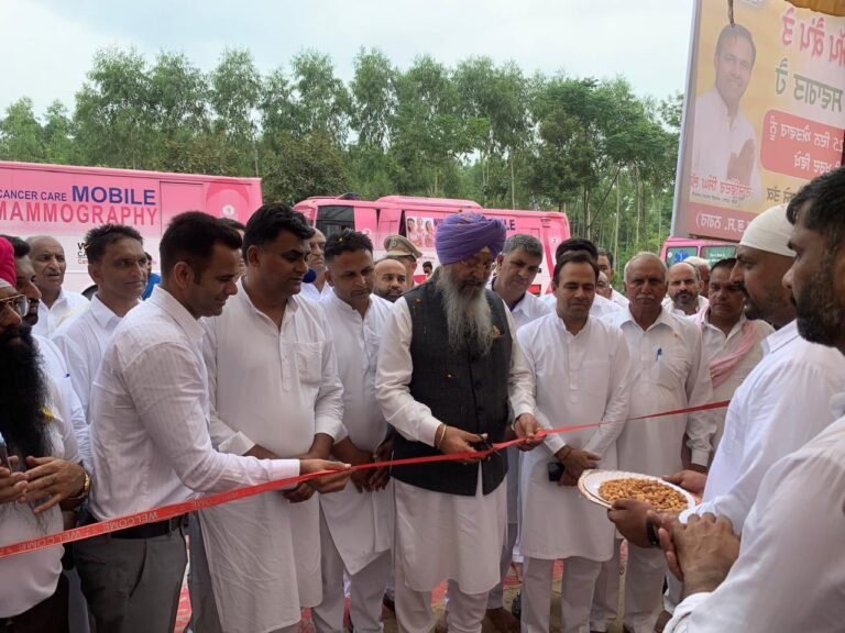 ਬਾਬਾ ਬਰੂੜੀ ਵਾਲੇ ਦੇ ਦਰਬਾਰ ‘ਤੇ ਪਹਿਲਾਂ ਇਨਸਾਨੀਅਤ ਸੰਸਥਾ ਵੱਲੋਂ ਲਗਾਇਆ ਵਰਲਡ ਕੈਂਸਰ ਕੇਅਰ ਜਾਗਰੂਕਤਾ ਕੈਂਪ