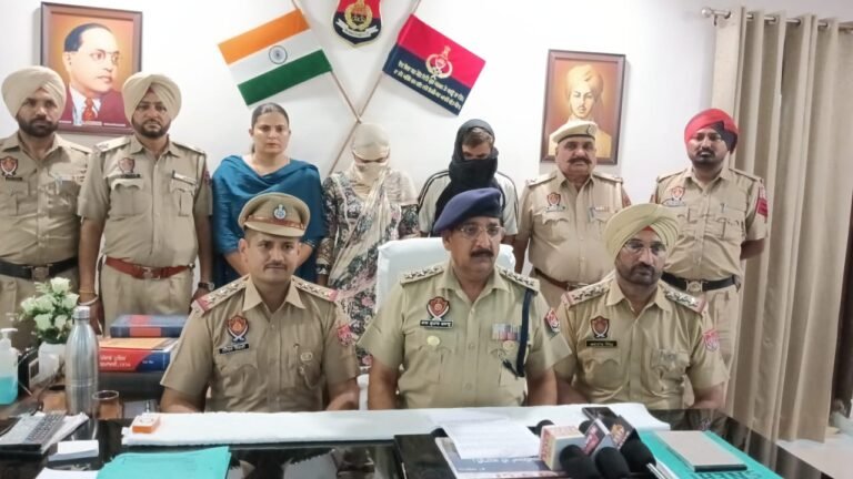 ਨਵਾਂਸ਼ਹਿਰ ਪੁਲਿਸ ਨੇ 3 ਲੁੱਟਾਂ ਖੋਹਾਂ ਦੀਆਂ ਵਾਰਦਾਤਾਂ ਨੂੰ ਅੰਜਾਮ ਦੇਣ ਵਾਲੇ ਪਤੀ ਪਤਨੀ ਨੂੰ ਕਾਬੂ ਕੀਤਾ ਦਿਉਰ ਦੀ ਭਾਲ ਜਾਰੀ ਹੈ