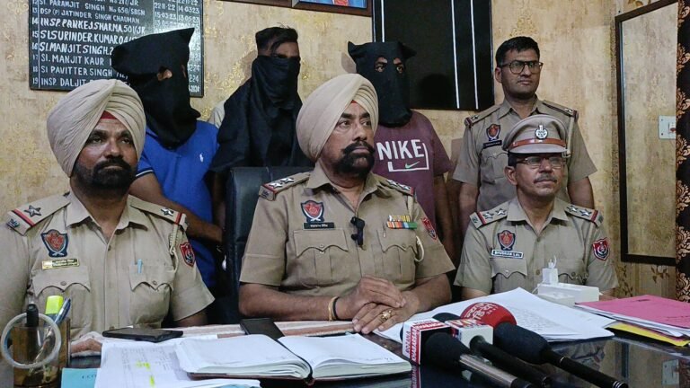 ਥਾਣਾ ਸਿਟੀ ਬਲਾਚੌਰ ਦੀ ਪੁਲਿਸ ਨੇ 3 ਮੁਲਜ਼ਮਾਂ ਨੂੰ 7 ਗ੍ਰਾਮ ਹੈਰੋਇਨ ਤੇ ਮੋਟਰਸਾਈਕਲ ਸਮੇਤ ਕਾਬੂ ਕੀਤਾ