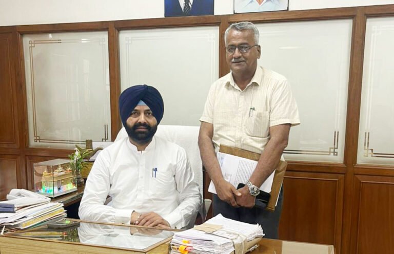 ਸਤਨਾਮ ਜਲਾਲਪੁਰ ਨੇ ਕੀਤੀ ਟਰਾਂਸਪੋਰਟ ਮੰਤਰੀ ਨਾਲ ਮੁਲਾਕਾਤ