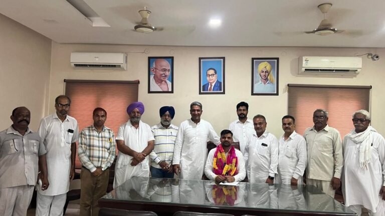 ਹਲਕਾ ਬਲਾਚੌਰ ਤੋਂ ਚੌਧਰੀ ਸਤਿੰਦਰ ਲਾਲ ਦੁਭਾਲੀ ਨੂੰ ਹਾਈਕਮਾਂਡ ਵੱਲੋਂ ਕਾਂਗਰਸ ਯੁਵਾ ਦਲ ਦਾ ਬਲਾਕ ਪ੍ਰਧਾਨ ਥਾਪੀਆ