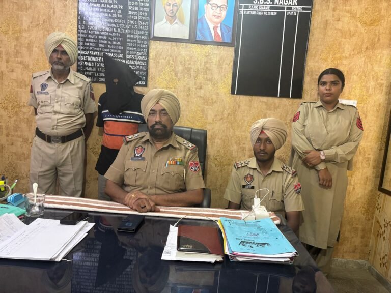 ਥਾਣਾ ਸਿਟੀ ਬਲਾਚੌਰ ਦੀ ਪੁਲਿਸ ਨੇ 9 ਗ੍ਰਾਮ ਹੈਰੋਇਨ ਸਮੇਤ ਇਕ ਕਾਬੂ ਕੀਤਾ।