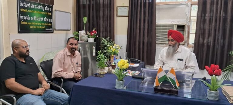 ਔਰਤਾਂ ਨੂੰ ਸਿੱਖਿਅਤ, ਸੁਤੰਤਰ ਬਣਾਉਣਾ ਜਨਸੰਖਿਆ ਕੰਟਰੋਲ ਕਰਨ ਵਿੱਚ ਕਰ ਸਕਦਾ ਹੈ ਮਦਦ : ਸਿਵਲ ਸਰਜਨ ਡਾ. ਗੁਰਿੰਦਰਜੀਤ ਸਿੰਘ