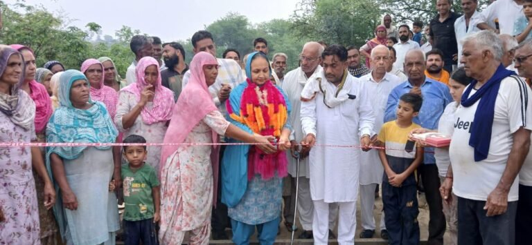 ਪਿੰਡ ਝੰਡੂਪੁਰ ਤੋਂ ਸਿੱਧ ਬਾਬਾ ਜੰਬੂ ਜੀਤ ਦੇ ਧਾਰਮਿਕ ਅਸਥਾਨ ਦੇ ਲਈ ਬਣਾਏ ਜਾ ਰਹੇ ਰਸਤੇ ਦਾ ਹਲਕਾ ਵਿਧਾਇਕਾ ਸ਼ੰਤੋਸ ਕਟਾਰੀਆ ਵੱਲੋਂ ਉਦਘਾਟਨ