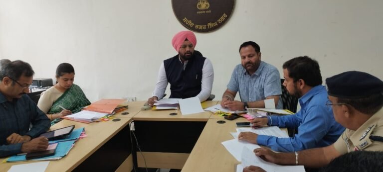 ਜ਼ਿਲੇ ‘ਚ ਮਾਈਨਿੰਗ ਵਾਲੀਆਂ ਸਾਈਟਾਂ ਦੀ ਹੋਵੇ ਰੈਗੂਲਰ ਚੈਕਿੰਗ, 15 ਦਿਨਾਂ ਬਾਅਦ ਲਈ ਜਾਵੇਗੀ ਰਿਪੋਰਟ: ਡਿਪਟੀ ਕਮਿਸ਼ਨਰ