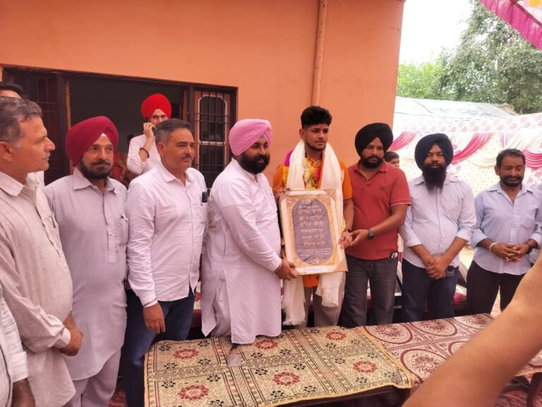 ਝਿੰਜੜੀ ਦੇ ਨੌਜਵਾਨ ਰਾਮ ਕੁਮਾਰ ਨੇ ਏਸ਼ੀਆ ਪੱਧਰ ਦੇ ਜੂਡੋ ਮੁਕਾਬਲੇ ਵਿੱਚ ਜਿੱਤਿਆ ਸਿਲਵਰ ਮੈਡਲ