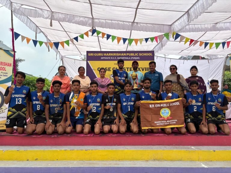 ਐਮ.ਆਰ. ਸਿਟੀ ਸਕੂਲ ਦੀ ਵਾਲੀਬਾਲ ਟੀਮ ਨੇ ਦਿਖਾਇਆ ਜ਼ਬਰਦਸਤ ਪ੍ਰਦਰਸ਼ਨ, CBSE ਕਲੱਸਟਰ xviin ਵਿੱਚ ਦੂਜਾ ਸਥਾਨ