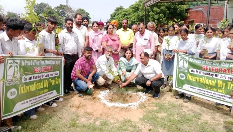 ਅੰਤਰਰਾਸ਼ਟਰੀ ਮੇਰਾ ਰੁੱਖ ਦਿਵਸ ਇੱਕ ਪ੍ਰੇਰਨਾਦਾਇਕ ਦਿਨ ਹੈ: ਐਸਡੀਐਮ ਅਨਮਜਯੋਤ ਕੌਰ