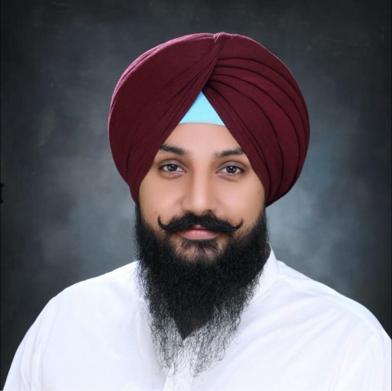 “ਹਰ ਕਦਮ ਵਿਕਾਸ ਦੇ ਨਾਲ” :- ਸਰਪੰਚ ਨੇ ਪਿੰਡ ਦੀ ਕੋਈ ਕਸਰ ਨਹੀਂ ਛੱਡੀ: ਸਰਬਪੱਖੀ ਵਿਕਾਸ ਕਰਨਾ ਮੇਰਾ ਫਰਜ