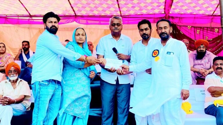 ਸਤਨਾਮ ਜਲਾਲਪੁਰ ਨੇ ਬਲਾਚੌਰ ਨੇਚਰ ਪਾਰਕ ਨੂੰ ਦਿੱਤੀ 2 ਲੱਖ 12 ਹਜਾਰ ਦੀ ਗਰਾਂਟ