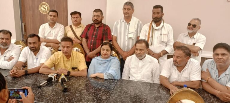 ਭਾਜਪਾ ਦੇ ਜਿਲਾ ਨਵਾਂਸ਼ਹਿਰ ਦੇ ਤਿੰਨੋਂ ਹਲਕਾ ਇੰਚਾਰਜਾਂ ਦੀ ਅਗਵਾਈ ਵਿੱਚ ਵਿਸ਼ੇਸ਼ ਮੀਟਿੰਗ ਨਿੱਜੀ ਹੋਟਲ ਵਿੱਚ ਕੀਤੀ ਗਈ 