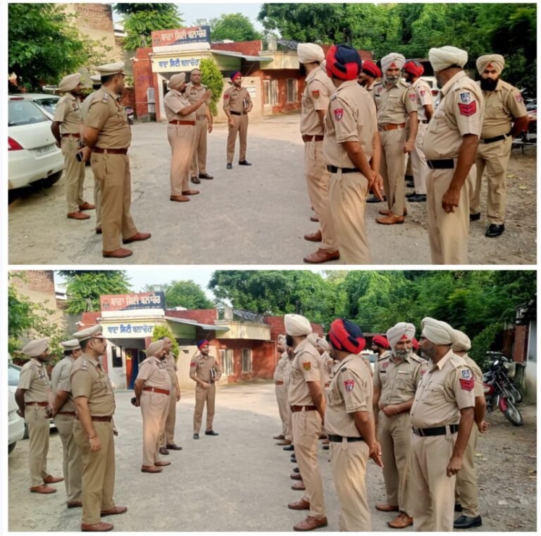 ਆਜ਼ਾਦੀ ਦਿਹਾੜੇ ਨੂੰ ਦੇਖਦੇ ਹੋਏ ਬਲਾਚੌਰ ਪੁਲਿਸ ਨੇ ਬਲਾਚੌਰ ਸ਼ਹਿਰ ਵਿੱਚ ਫਲੈਗ ਕੱਢਿਆ ਮਾਰਚ