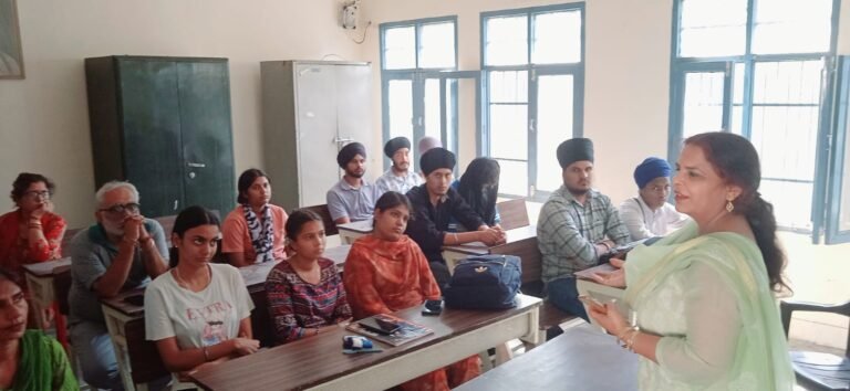 ਡਰੋਲੀ ਕਾਲਜ ਵਿਖੇ ‘ਰਾਸ਼ਟਰੀ ਸੇਵਾ ਯੋਜਨਾ’ ਦਿਵਸ ਮਨਾਇਆ