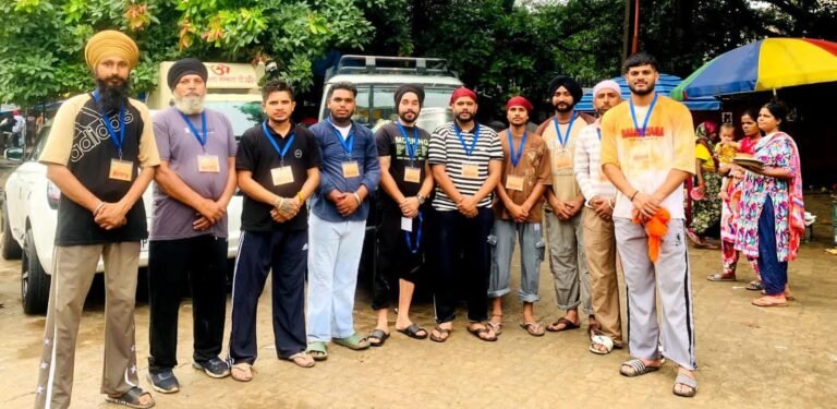 ਖਾਲਸਾ ਫ਼ਾਰਮ ਵੱਲੋਂ ਭੇਜੀ ਗਈ ਪੀ.ਜੀ.ਆਈ ਲੰਗਰ ਸੇਵਾ