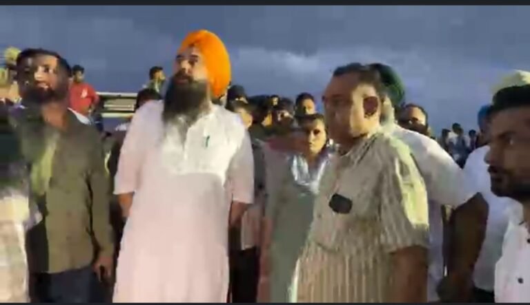 ਧੈਂਗੜਪੁਰ ‘ਚ ਬੰਨ੍ਹ ਦੀ ਮਜ਼ਬੂਤੀ ਦਾ ਕੰਮ ਜੰਗੀ ਪੱਧਰ ‘ਤੇ ਜਾਰੀ, ਸਥਿਤੀ ਕਾਬੂ ਹੇਠ  : ਮਲਵਿੰਦਰ ਸਿੰਘ ਕੰਗ 