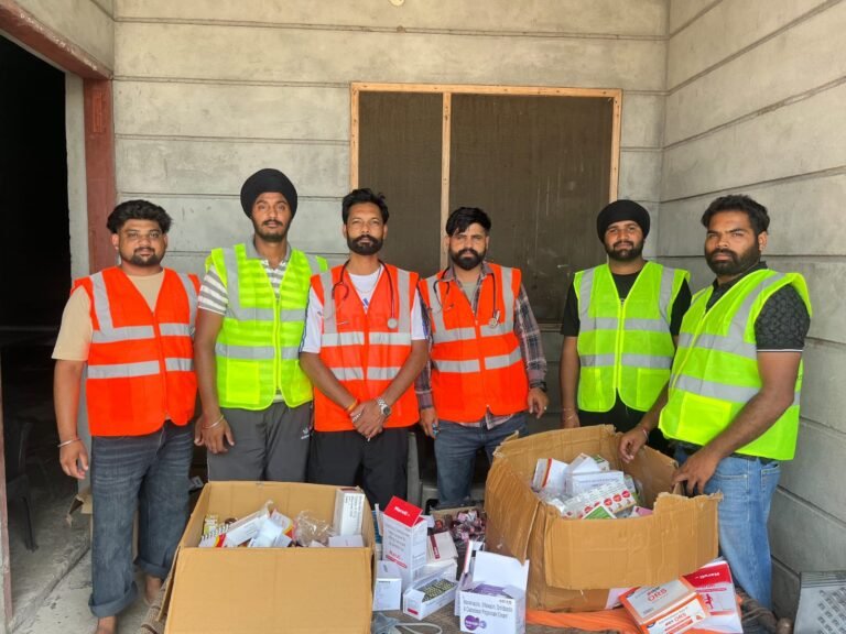 ਹੜ੍ਹਾ ਤੋਂ ਪ੍ਰਭਾਵਿਤ ਪਿੰਡਾਂ ਵਿੱਚ ਮੁਫ਼ਤ ਮੈਡੀਕਲ ਕੈਂਪ ਲਗਾਏ ਗਏ,