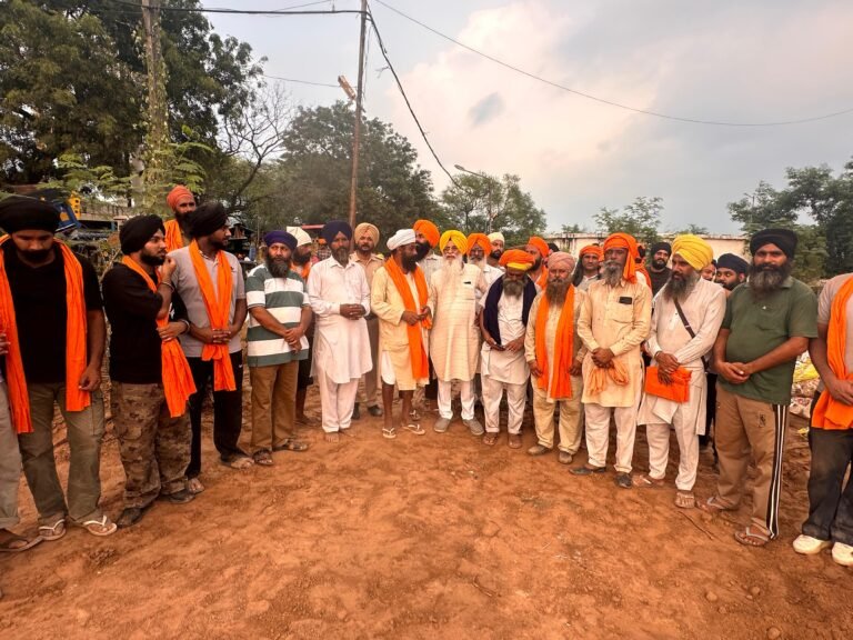 ਸੈਂਕੜੇ ਨੌਜਵਾਨਾਂ ਵੱਲੋਂ ਗੁਰਦੁਆਰਾ ਬਾਬਾ ਗੁਰਦਿੱਤਾ ਜੀ ਵਿਖੇ ਕੀਤੀ ਗਈ ਸੇਵਾ 