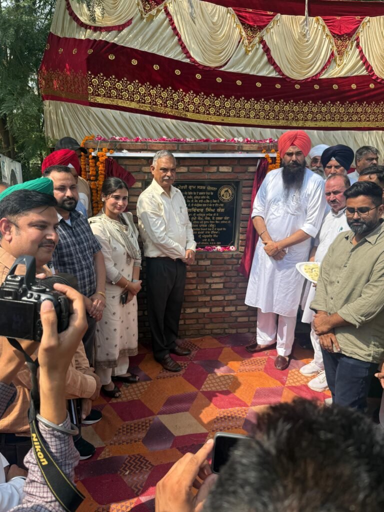 ਲੋਕ ਸਭਾ ਮੈਂਬਰ ਮਾਲਵਿੰਦਰ ਸਿੰਘ ਕੰਗ ਨੇ ਮੁਕੰਦਪੁਰ-ਚੱਕਦਾਨਾ ਸੜਕ ਦੇ ਕੰਮ ਦਾ ਰੱਖਿਆ ਨੀਂਹ ਪੱਥਰ