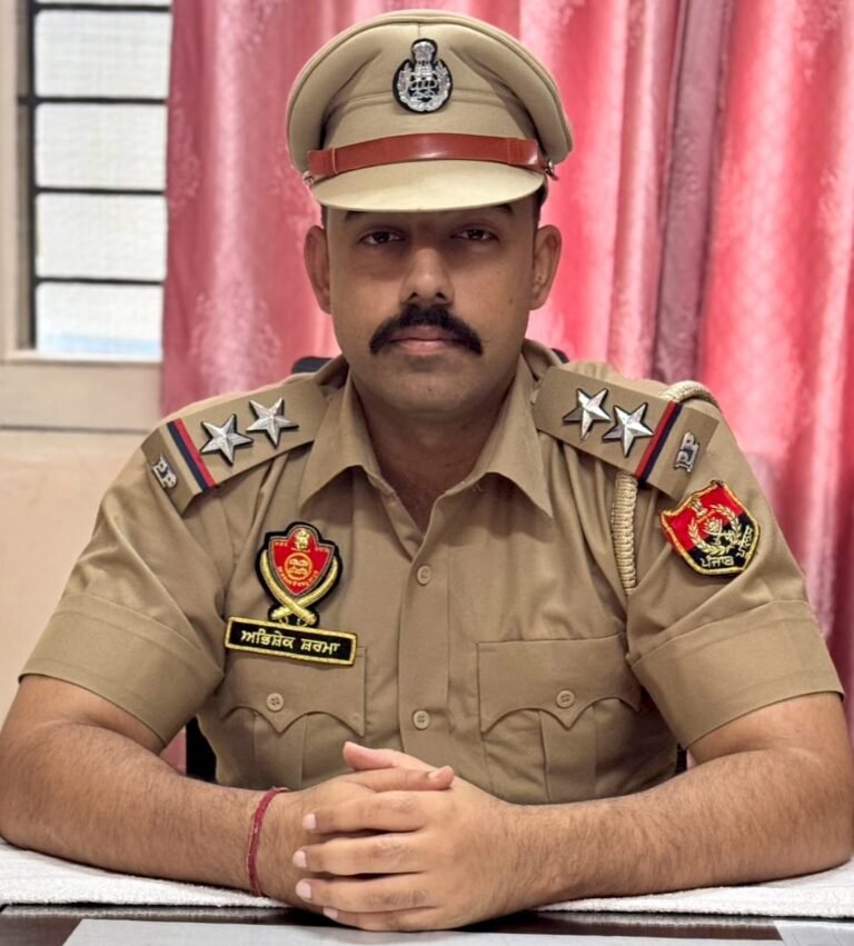 ਕਾਠਗੜ੍ਹ ਇਲਾਕਾ ਨਿਵਾਸੀਆਂ ਨੇ ਅਮਨ ਕਾਨੂੰਨ  ਕਾਇਮ  ਰੱਖਿਆਂ :ਐਸਐਚਓ ਅਭਿਸ਼ੇਕ ਸ਼ਰਮਾ