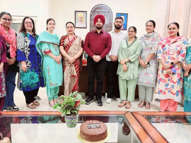 ਐਸ. ਡੀ. ਐਸ. ਸਰਕਾਰੀ ਕਾਲਜ, ਜਾਡਲਾ ਵਿੱਚ ਡਾ. ਹਰਜਿੰਦਰ ਸਿੰਘ ਨੇ ਪ੍ਰਿੰਸੀਪਲ ਵਜੋਂ ਚਾਰਜ ਸੰਭਾਲਿਆ