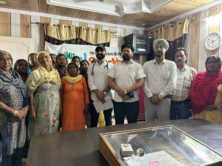 ਨਗਰ ਕੌਂਸਲ ਬਲਾਚੌਰ ਵਲੋਂ ਸਫਾਈ ਸੇਵਕਾਂ ਦਾ ਮੈਡੀਕਲ ਚੈੱਕਅਪ ਕਰਵਾਉਣ ਲਈ ਕੈਂਪ ਲਗਾਇਆ।