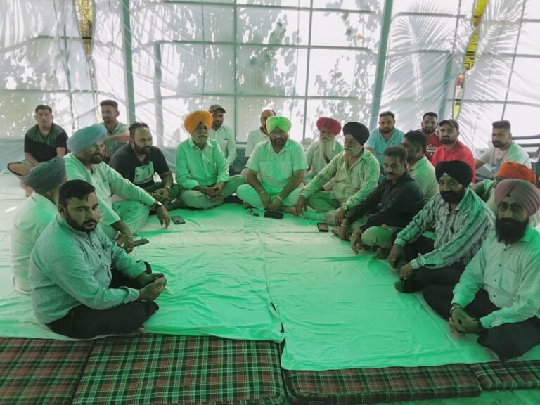 ਪੱਤਰਕਾਰ ਭਾਈਚਾਰੇ ਵੱਲੋਂ ਡਾ ਉਜਾਗਰ ਸਿੰਘ ਸੂਰੀ ਦੇ ਦੇਹਾਂਤ ਤੇ ਪਰਿਵਾਰ ਨਾਲ ਅਫਸੋਸ ਕੀਤਾ