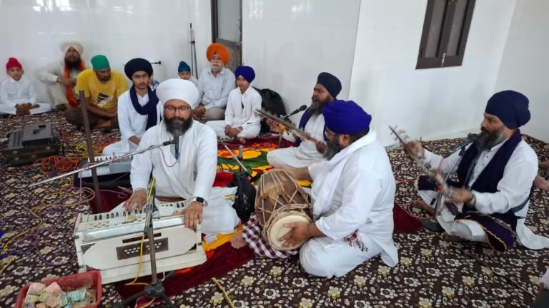ਗੁਰਦੁਆਰਾ ਸਿੰਘ ਸਭਾ ਕਾਠਗੜ੍ਹ ਵਿਖੇ ਆਗਮਨ ਪੁਰਬ ਬੜੀ ਸ਼ਰਧਾ ਨਾਲ ਮਨਾਇਆ
