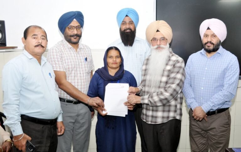 ਗੁਰੂ ਨਾਨਕ ਮਿਸ਼ਨ ਢਾਹਾਂ ਕਲੇਰਾਂ ਦੇ ਕਰਮੀਆਂ ਲਈ ਕਰਮਚਾਰੀ ਰਾਜ ਬੀਮਾ ਸੁਰੱਖਿਆ ਯੋਜਨਾ (ਈ.ਐਸ.ਆਈ.) ਸਿਹਤ ਸਕੀਮ ਆਰੰਭ