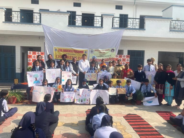 ਜਿਲ੍ਹਾ ਕਾੰਨੂਨੀ ਸੇਵਾਵਾਂ ਅਥਾਰਟੀ, ਸ.ਭ.ਸ ਨਗਰ ਵੱਲੋ ਬਾਲ ਦਿਵਸ ਦੇ ਮੌਕੇ ਤੇ ਸੰਤ ਬਾਬਾ ਖੇਮ ਸਿੰਘ ਮਾਡਲ ਸਕੂਲ, ਅਲਾਚੌਰ ਵਿਖੇ ਕਾਨੂੰਨੀ ਜਾਗਰੂਕਤਾ ਸੈਮੀਨਾਰ ਅਤੇ  ਨਸ਼ੇ  ਦੇ ਵਿਸ਼ੇ  ਤੇ ਡਰਾਇੰਗ ਮੁਕਾਬਲਾ ਕਰਵਾਇਆ ਗਿਆ