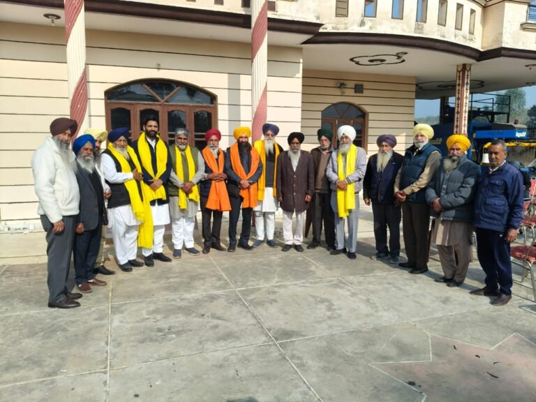 ਜਿਲ੍ਹਾਂ ਪ੍ਰਧਾਨ ਜਥੇਦਾਰ ਅਵਤਾਰ ਸਿੰਘ ਸਾਹਦੜਾ ਨੂੰ  ਜਿਲ੍ਹਾਂ ਪ੍ਰਧਾਨ ਬਨਣ ਤੇ ਕੀਤਾ ਸਨਮਾਨਿਤ