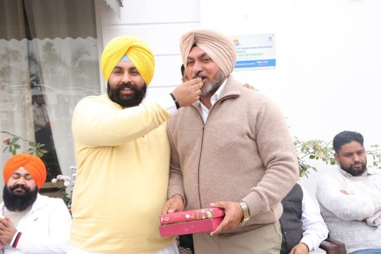 ਹਰਜੋਤ ਬੈਂਸ ਕੈਬਨਿਟ ਮੰਤਰੀ ਨੇ ਗੰਭੀਰਪੁਰ ਵਿਖੇ ਬਲਾਕ ਸੰਮਤੀ ਤੇ ਜ਼ਿਲ੍ਹਾ ਪ੍ਰੀਸ਼ਦ ਉਮੀਦਵਾਰਾਂ ਨਾਲ ਕੀਤੀ ਮੁਲਾਕਾਤ