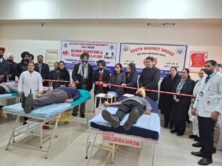 ਜਿਲ੍ਹਾ ਕਾਨੂੰਨੀ ਸੇਵਾਵਾਂ ਅਥਾਰਟੀ, ਸ਼ਹੀਦ ਭਗਤ ਸਿੰਘ ਨਗਰ ਵਲੋਂ ਨਵੀ  ਕੋਰਟ ਕੰਪਲੈਕਸ,  ਸ.ਭ.ਸ ਨਗਰ  ਵਿਖੇ  “ਯੂਥ ਅਗੇਂਸਟ ਡਰੱਗਜ਼” ਮੁਹਿੰਮ ਤਹਿਤ  ਸਵੈ-ਇੱਛੁਕ ਖੂਨਦਾਨ ਅਤੇ ਫਰੀ ਮੈਡੀਕਲ ਚੈਂਕਅੱਪ ਕੈਂਪ ਲਗਾਇਆ
