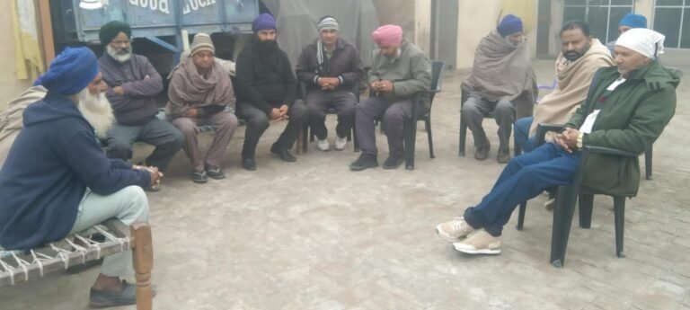 ਵਿਧਾਇਕ ਸੰਤੋਸ਼ ਕਟਾਰੀਆ ਦੇ ਨਿਰਦੇਸ਼ਾਂ ਹੇਠ ਪਿੰਡ ਸਹੂੰਗੜਾ ਵਿਖੇ ਹਫਤਾਵਾਰੀ ਮੀਟਿੰਗ ਹੋਈ; ਪਿੰਡ ਵਾਸੀਆਂ ਨੇ ਕੀਤੀਆਂ ਵਿਧਾਇਕ ਦੀਆਂ ਸਿਫਤਾਂ