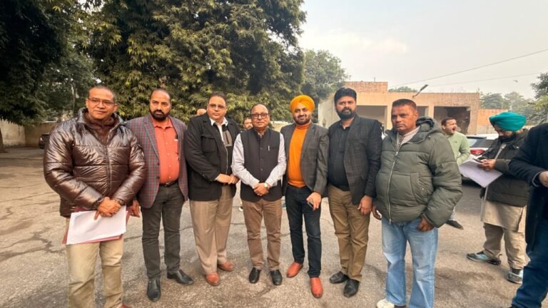 ਜ਼ਿਲ੍ਹਾ ਪ੍ਰਧਾਨ ਟ੍ਰੇਡ ਵਿੰਗ ਨਵਾਂਸ਼ਹਿਰ ਨੇ ਇੱਕ ਵਾਰ ਬੰਦੋਬਸਤ ਯੋਜਨਾ ਨੂੰ ਵਧਾਉਣ ਲਈ ਮੁੱਖ ਮੰਤਰੀ ਭਗਵੰਤ ਸਿੰਘ ਮਾਨ ਅਤੇ ਵਿੱਤ ਮੰਤਰੀ ਹਰਪਾਲ ਸਿੰਘ ਚੀਮਾ ਦਾ ਧੰਨਵਾਦ ਕੀਤਾ ਹੈ